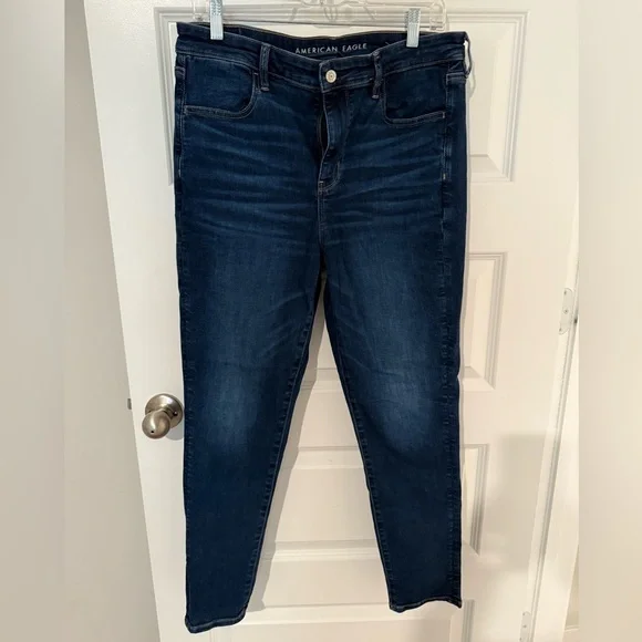 American Eagle Skinny Jeans - Picture 1 of 3